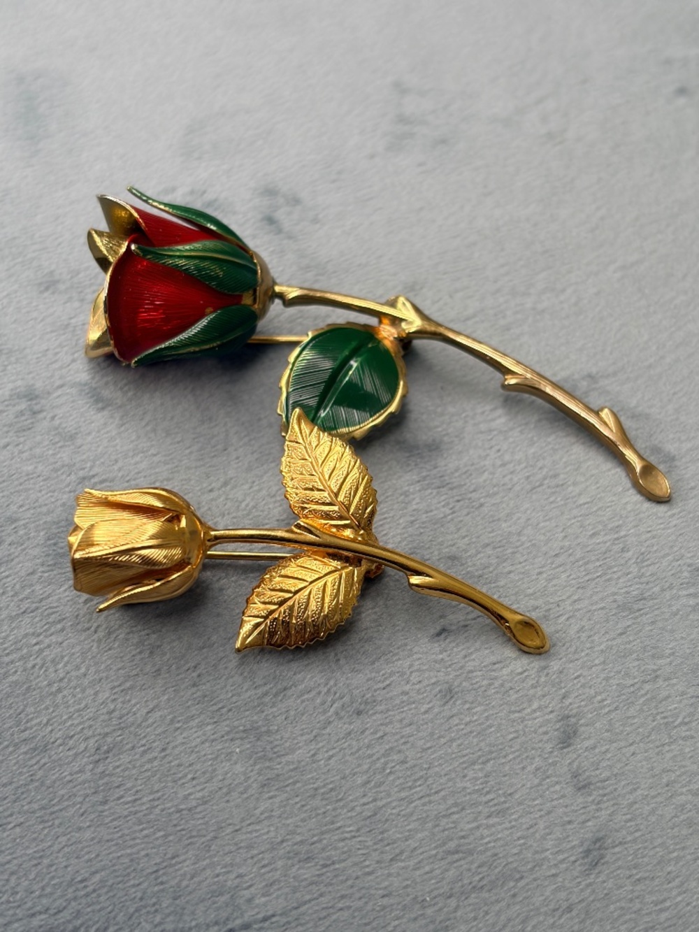 Vintage Floral Brooches Set of 2 Gold Tone Enamel Roses